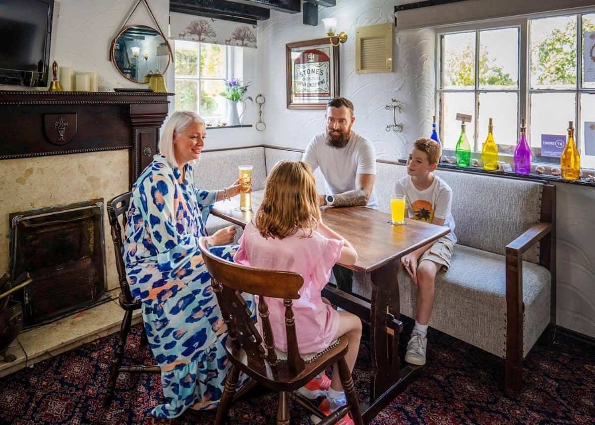 White Rose Country Cottages Thormanby Esterno foto