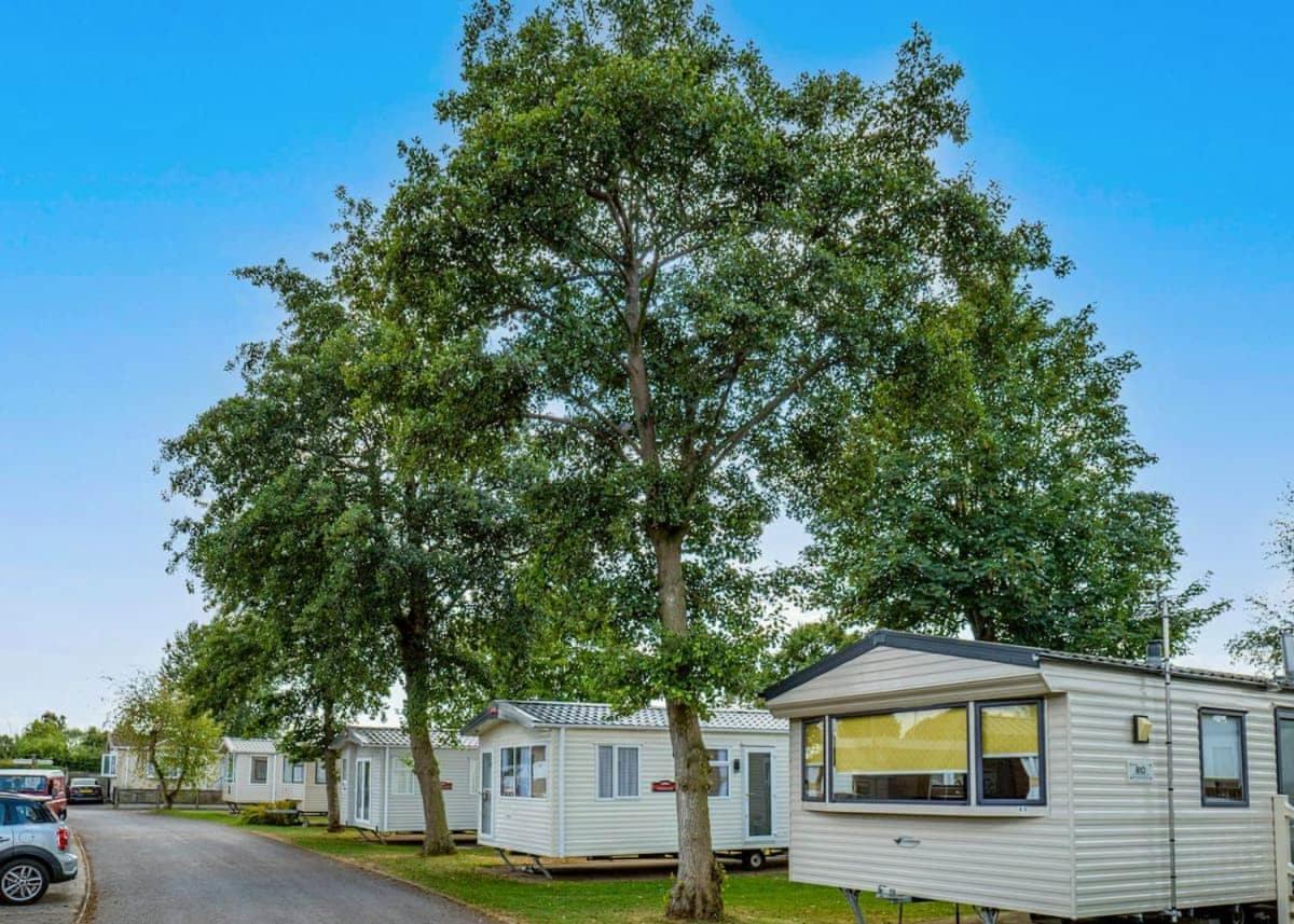 White Rose Country Cottages Thormanby Esterno foto